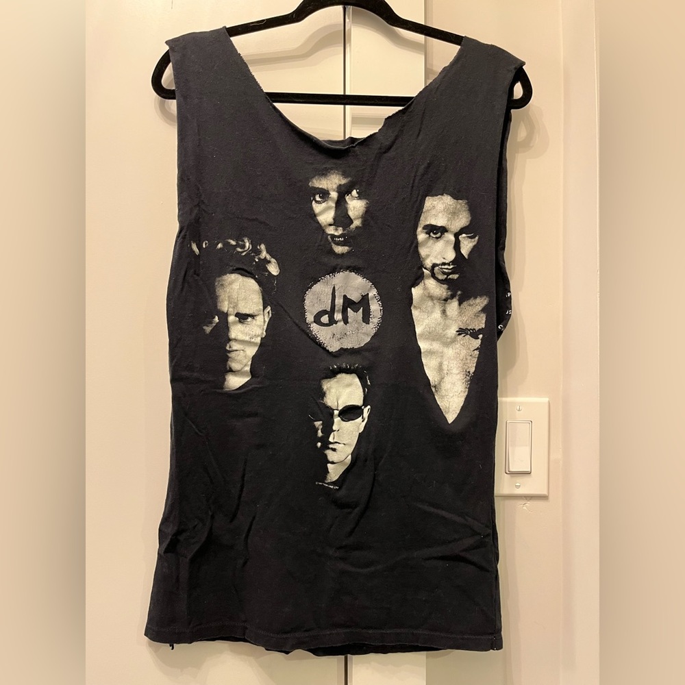Depeche Mode Tour shirt 🥀